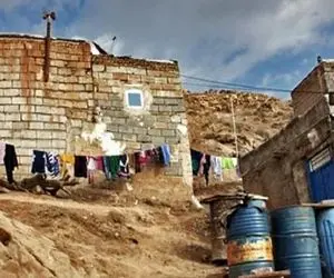 اسباب یک اجاره نشین دیگر را در خیابان ریختند؛ هجوم شهروندان به سمت کانتینرها