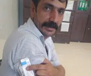 ویدیو واکسن زدن یحیی استکی راننده تاکسی چنارود