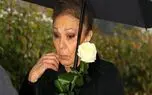 سفر به ایام قدیم سال ۱۳۴۹؛ شیردادن فرح به لیلا پهلوی گوشه کنار کاخ گلستان