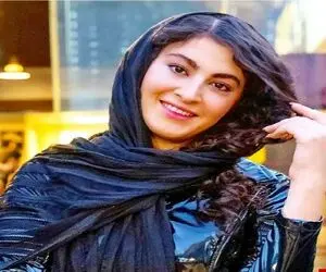 سکانس خندان؛ مریم مومن تو دوران مدرسه که میره رو درخت آواز میخونه / چه شری بودا