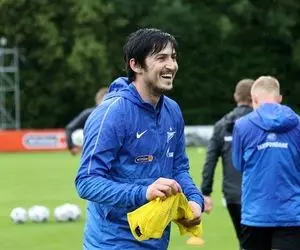 بایرلورکوزن چه شرطی برای جذب سردار آزمون گذاشته است؟