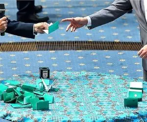 حذف دو کاندیدای انتخابات فدراسیون فوتبال