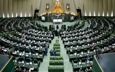 درخواست دو فعال سیاسی اصولگرا و اصلاح طلب برای احیای نظام پارلمانی