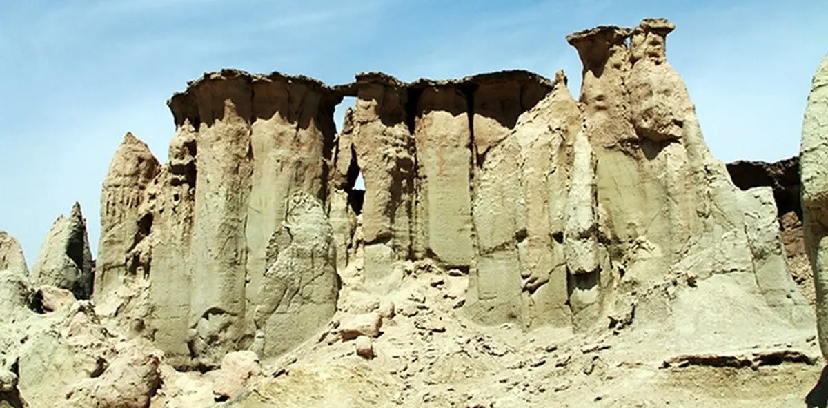 سنگ+مادر+و+دختر+در+جزیره+هنگام