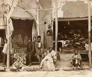 سوار ماشین زمان بشوید؛ از خمیرگردان تا پادو مشاغلی که در ایران قدیم نان در می آوردند!