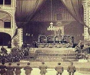 سوار ماشین زمان بشوید؛ جسد ناصرالدین شاه  تا یک سال درون محفظه شیشه ای قرار گرفت