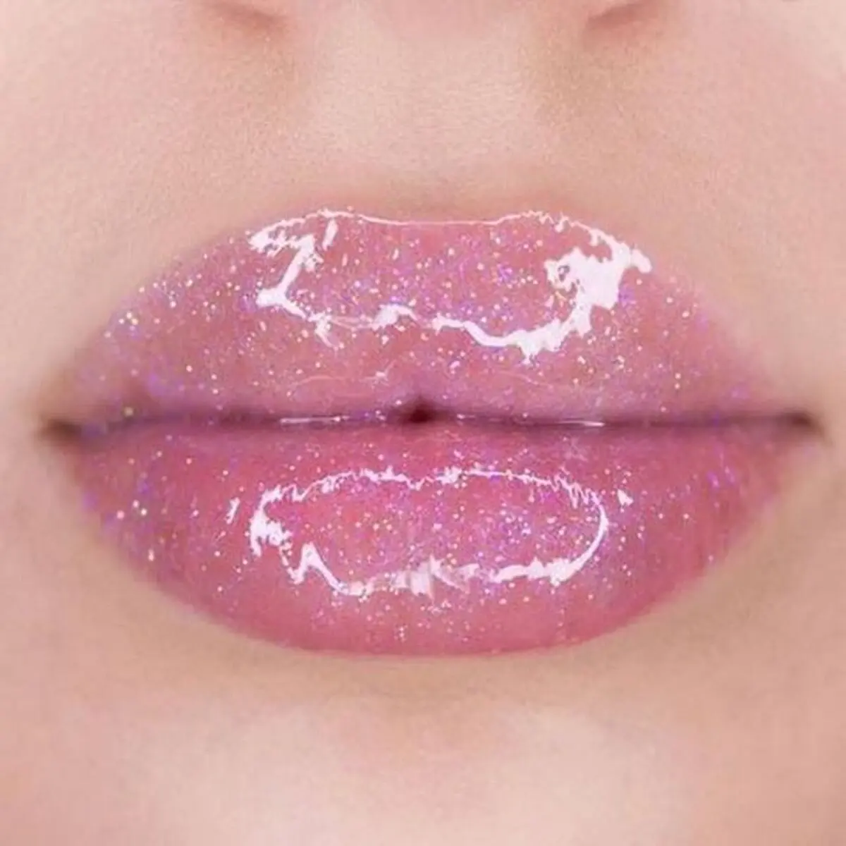 glossy-lipstick-model-6