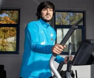 لیون به دنبال جذب آزمون در نقل و انتقالات زمستانی