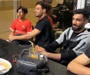 آواز پرطمطراق؛ پسر تراکتوری بغل کاپیتان شجاع ساقی می خواران خوند بیرانوند چای میخوره