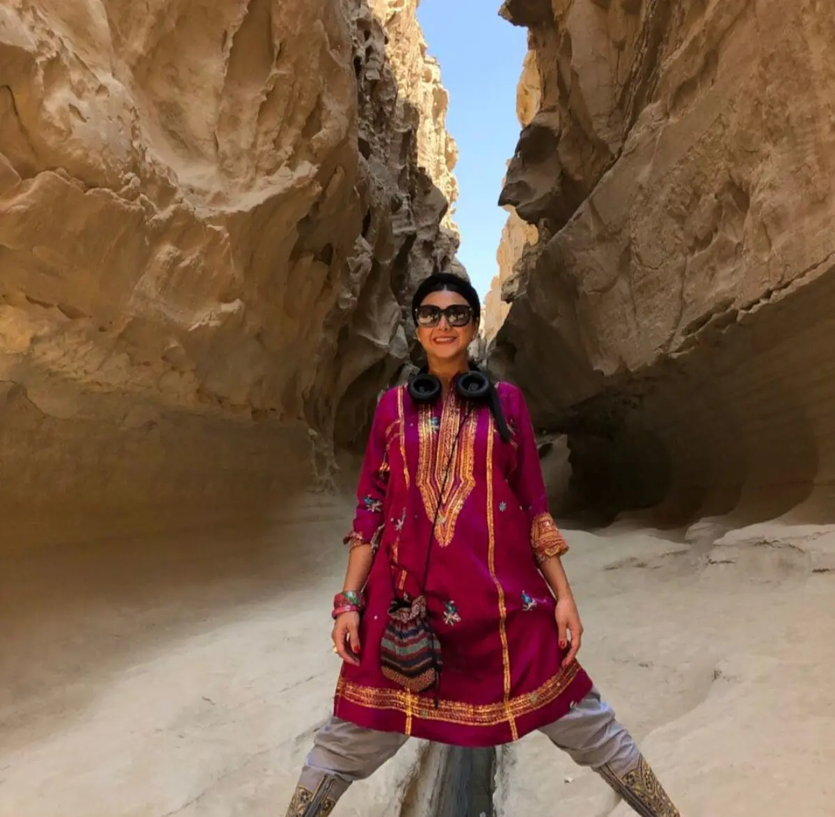 جسور پوش مثل آزاده صمدی 