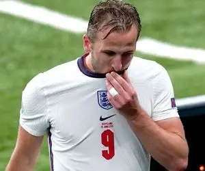 تمسخر جنجالی هری کین توسط اسطوره آرسنال