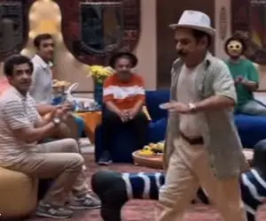 رشید میخواد بره جوکر تایم زنبورشو اجرا کنه حرکت میزنه انتحاری از اونور میره تو دیوار