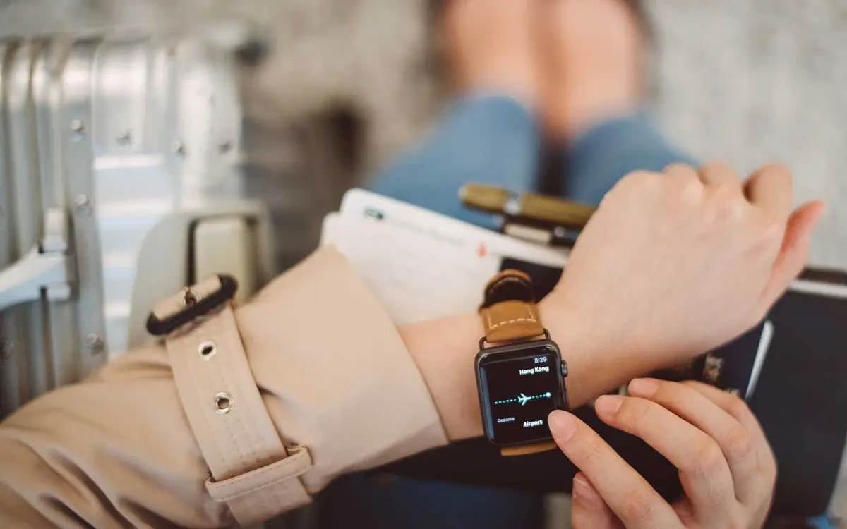 womens-fashion-smartwatch-SMRTWTCH0419