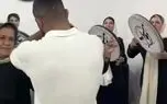 آواز محلی؛ همراهی مادر شیر مرد مازندران رحمان عموزاد تو رقص پیشواز/ فقط ذوق پهلوون