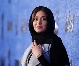 تصویری خاص از پریناز ایزد یار با سرویس زمرد جدیدش