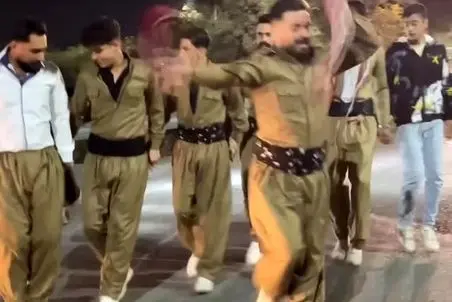 آواز محلی؛ رقص هلپرکی پسرای شیطون سنندجی که دیدنشون آدرنالین به خون تزریق میکنه