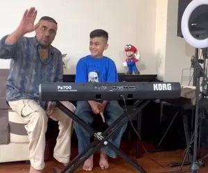 آواز شاد؛ پسره یک دهم نصرالله رادش سن داره زن زیبا ویگن مینوازه از استاد بهتر