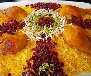 تفت زرشک زعفرانی؛ روش خیساندن و طرز تهیه زرشک خوش عطر رستورانی برای مرغ و پلو