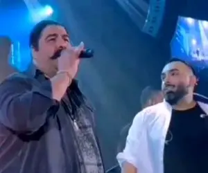 آواز احساسی/ اجرای لایو و ناگهانی بهنام بانی تو کنسرت صادقلو/ همه رو میزاره تو جیبش