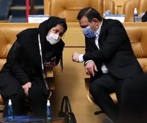 امضای جنجالی زیر نامه عزل عزیزی خادم