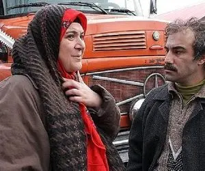 پایتخت ویدئوز؛ وقتی وسط خواستگاری واسه ارسطو یهو هما میگه نقی سیکل هم نداره