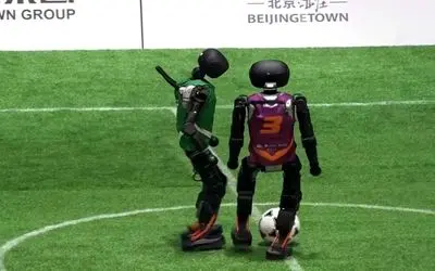 نخستین مسابقه فوتبال ربات‌های انسان‌نمای کاملاً خودران