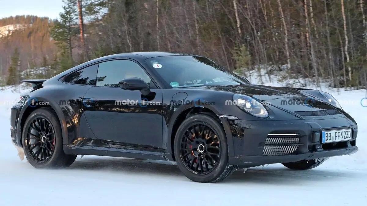 porsche-911-safari-facelift-spy-photos (3)