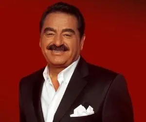 ابراهیم تاتلیسس وقتی آرامام را در جوانی میخواند VS وقتی در مریضی و روی ویلچر میخواند