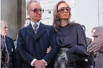 سفر به ایام قدیم ندیم؛ فرح فرصت طلب مأیوسانه سگ رو بغل کرده