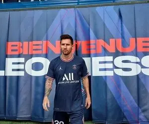 مسی دوباره رونالدو را شکست داد!