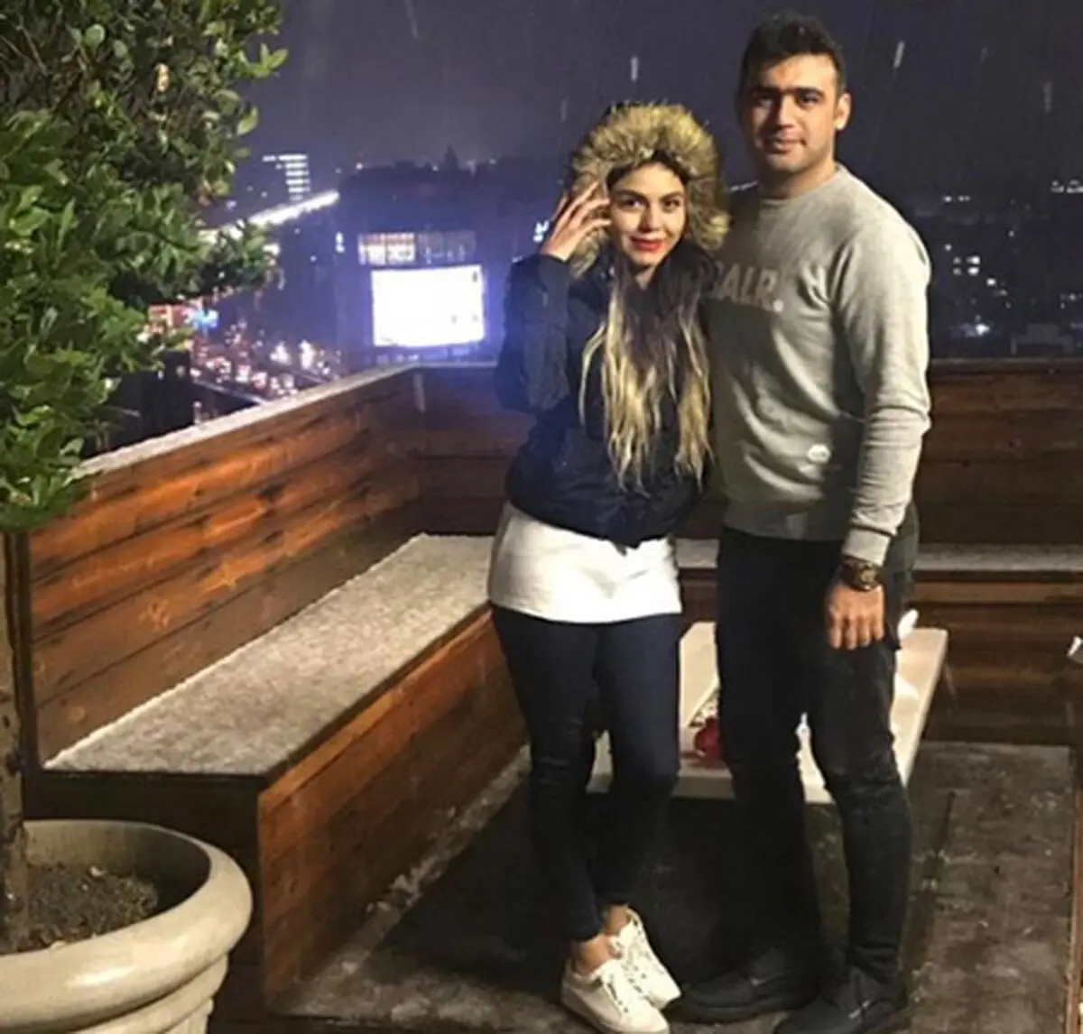 آزاده زارعی و برادرش