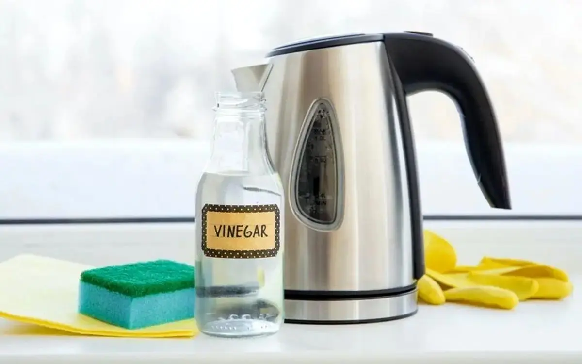 از بین بردن رسوب کتری با کمک نوشابه در یک چشم بهم زدن؛ عالی حتی برای رسوبات چند ساله