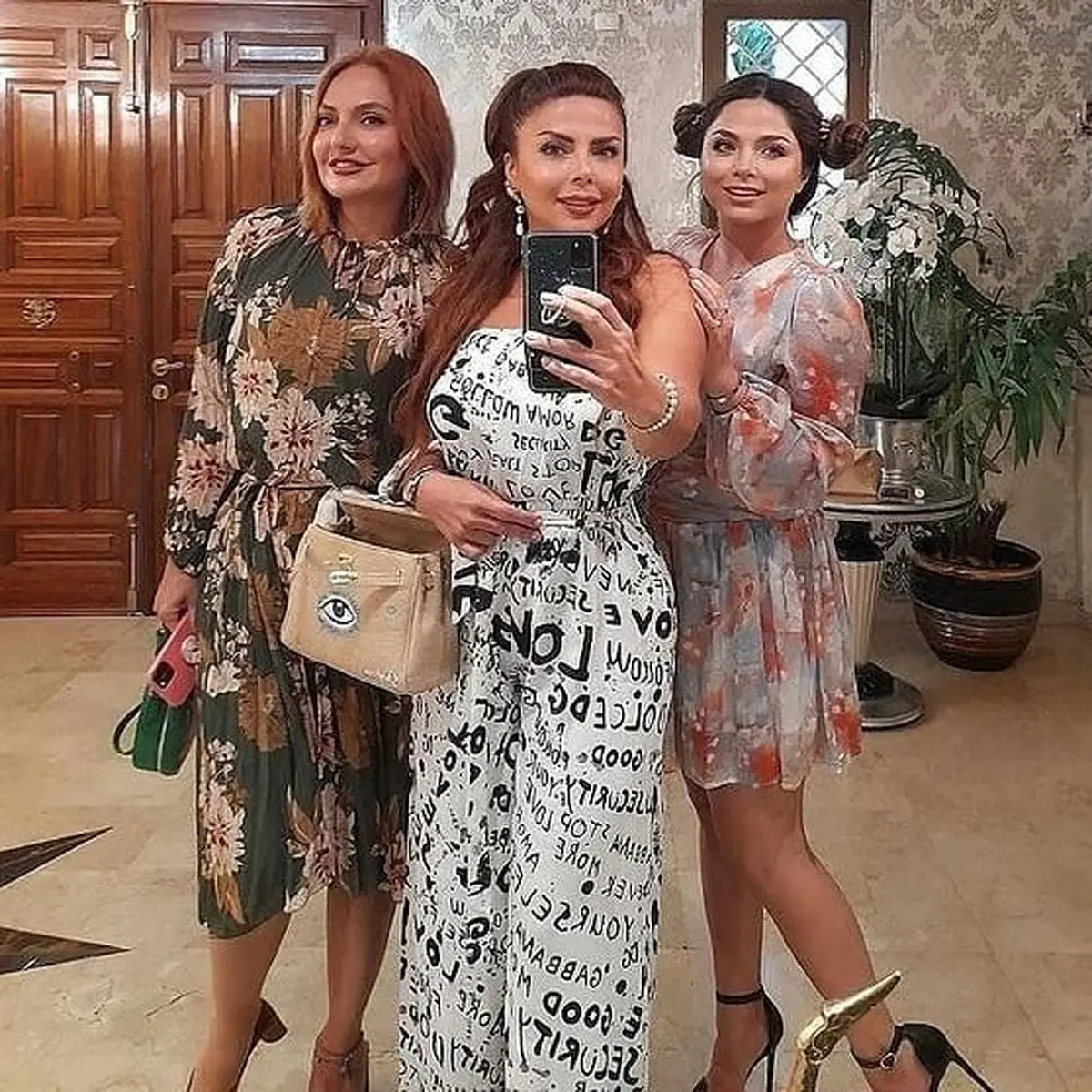 مهناز افشار