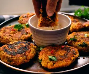 آموزش آشپزی؛ با عدس پلوی از ظهر مونده یه کوکوی جذاب درست کن