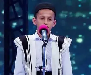 آواز احساسی؛ آرمان امیدی انقد این آهنگ رو با حس خوند که همه کیف کردن فقط نگاه مامانش