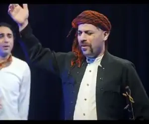 آواز بهجتی؛ آهنگ کردی کمری با صدای گروه رستاک که همه رو دستمال به دست به رقص درآورد