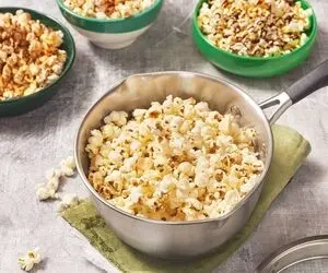 طرز تهیه "پاپ کورن نمکی"؛ آسون و خوشمزه