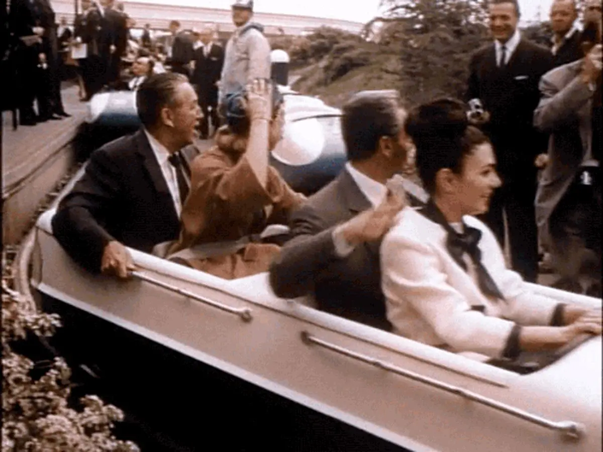 2DA5ADB4-D373-4E4B-9B64-4EE6D9CE13EC