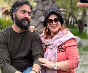 (عکس) روز شاد بهاره رهنما و حاجی روی ریل راه آهن!