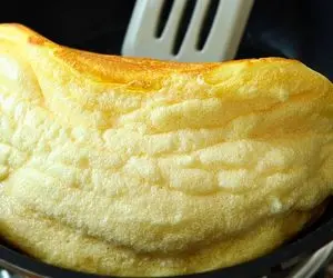 آموزش آشپزی؛ املت پف دار فقط با سه تا ماده