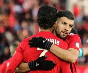 (عکس) تراکتور اولین ستاره را خرید!