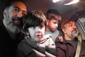 آواز جگرسوز؛ حاج محمود کریمی با نوه و بچه ها تو ماشین از ستوده میخونن
