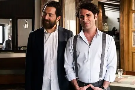 آواز شاد؛ رقص دامادی هوتن شکیبا در شرایط سخت و غیرعادی