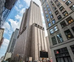 معماری هیجان انگیز؛ آسمان خراش خوفناک نیویورک که حتی یک پنجره ندارد