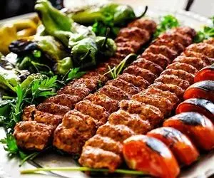 عجیب اما واقعی 6 سیخ کباب ۱.۵۰۰.۰۰۰ تومان!