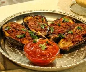 طرز تهیه بادمجان شکم پر شمالی؛ یه بار امتحان کنی عاشقش میشی