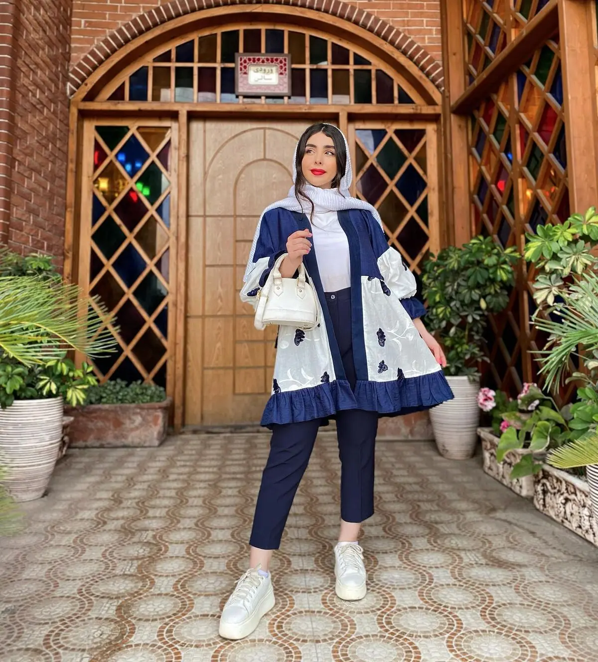شلوار راسته رو چطور ست کنیم؟