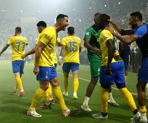 استقلال در مشهد میزبان النصر و رونالدو؟!
