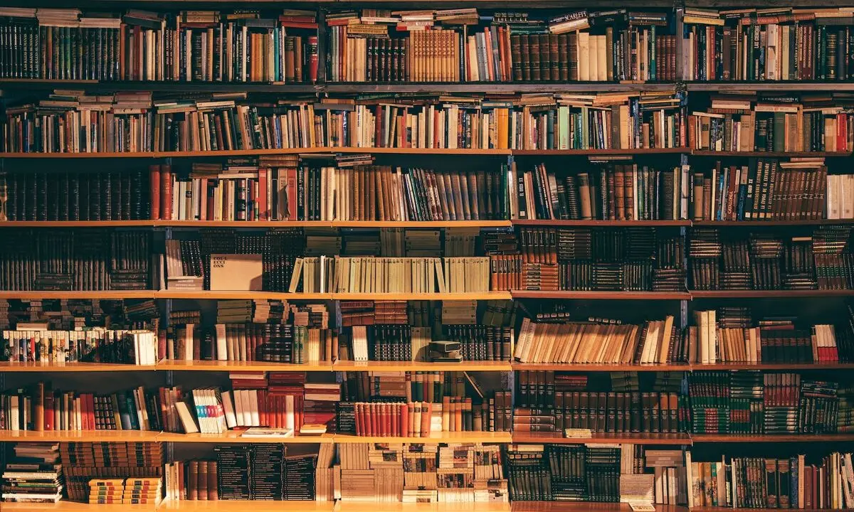 کتاب چی بخونم؟