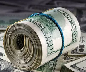 افت دوباره قیمت دلار؛ قضیه چیست؟